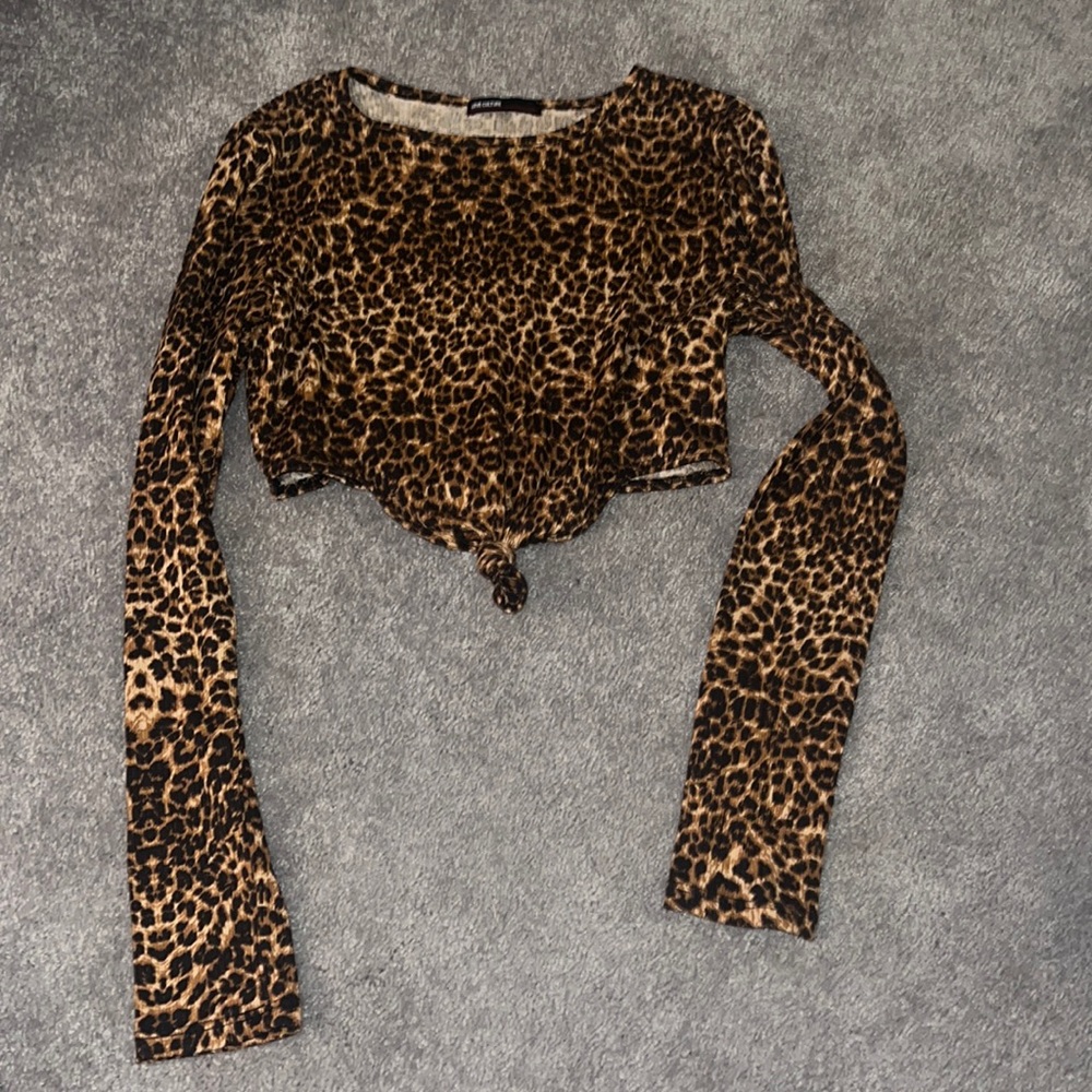 Love Culture Cheetah Print Cropped Longsleeve